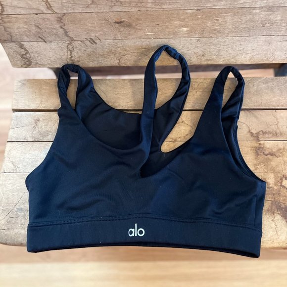 Alo Yago Woman's Black Peak Sports Bra xs - Picture 2 of 7